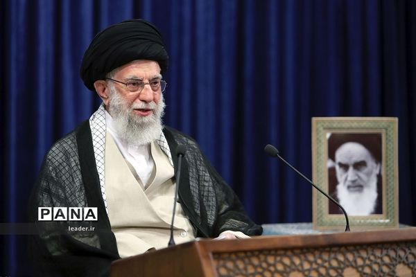 سخنرانی تلویزیونی رهبر معظم انقلاب به مناسبت سالگرد ارتحال امام خمینی(ره)
