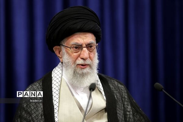 سخنرانی تلویزیونی رهبر معظم انقلاب به مناسبت سالگرد ارتحال امام خمینی(ره)