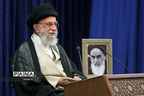 سخنرانی تلویزیونی رهبر معظم انقلاب به مناسبت سالگرد ارتحال امام خمینی(ره)