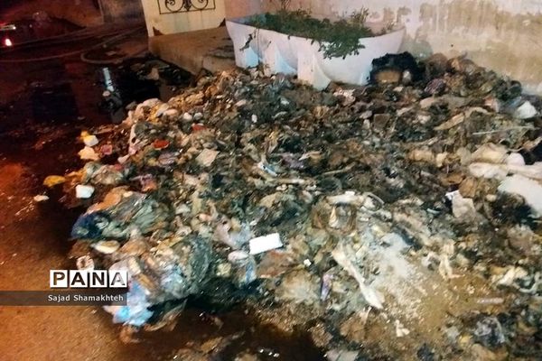 آتش سوزی محل احتکار الکل و کالای پزشکی در اهواز