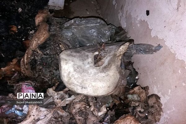 آتش سوزی محل احتکار الکل و کالای پزشکی در اهواز