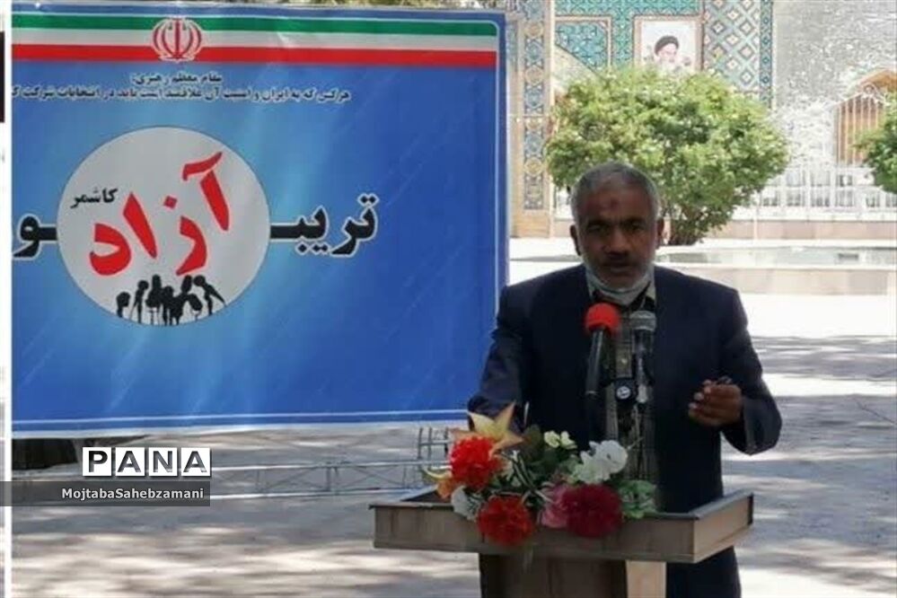 مراسم تریبون آزاد در محل آرامگاه سید حمزه کاشمر