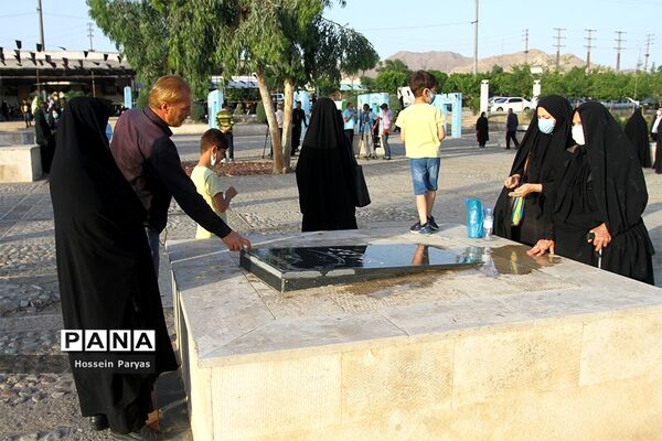 مراسم بزرگداشت پنجاه و هشتمین سالگرد قیام خونین یوم الله پانزدهم خرداد