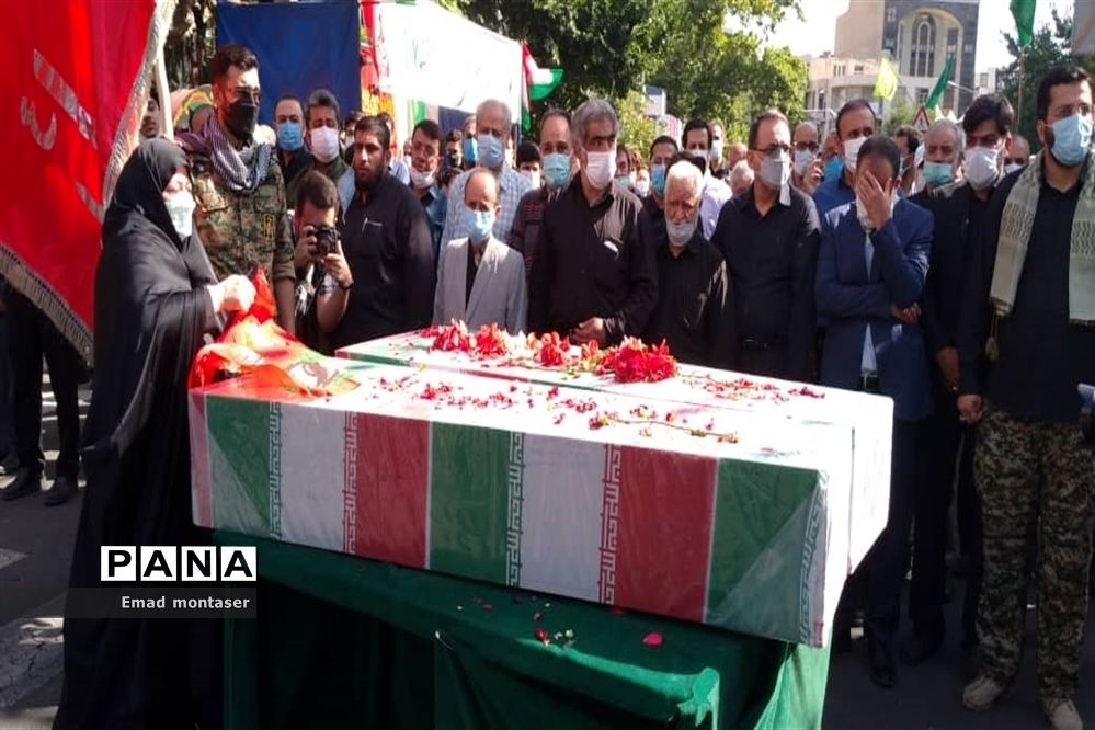 مراسم تشییع و تدفین پیکر ۲ شهید گمنام در منطقه ۷ تهران