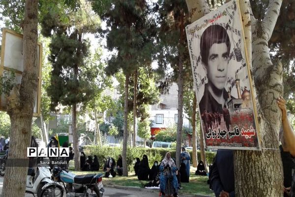 مراسم تشییع پیکر دو شهید گمنام