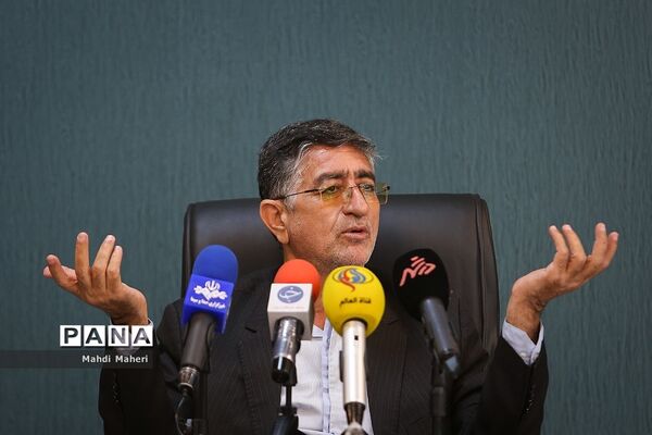 نشست خبری رئیس هیات مرکزی نظارت بر انتخابات شوراهای اسلامی کشور