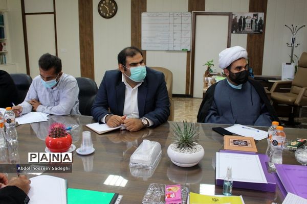 جلسه قطبی مسئولان دبیرخانه طرح دانش‌آموز تراز انقلاب اسلامی  استان بوشهر