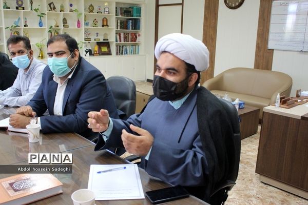 جلسه قطبی مسئولان دبیرخانه طرح دانش‌آموز تراز انقلاب اسلامی  استان بوشهر