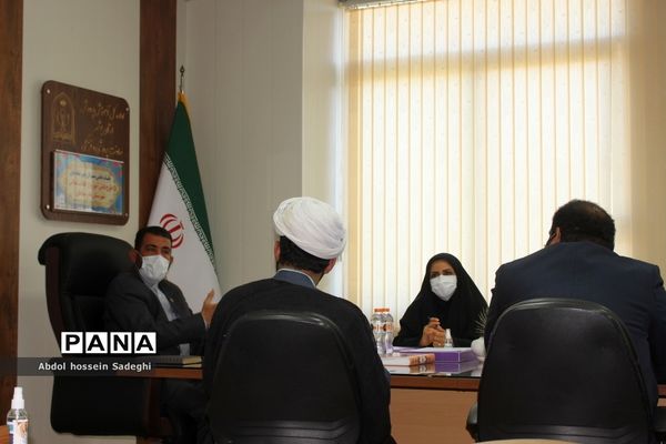 جلسه قطبی مسئولان دبیرخانه طرح دانش‌آموز تراز انقلاب اسلامی  استان بوشهر