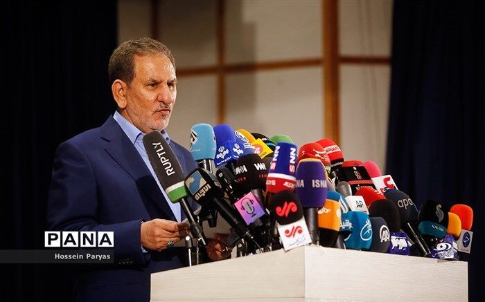 پاسخ جهانگیری به اتهامات علیه دولت در راند اول مناظرات