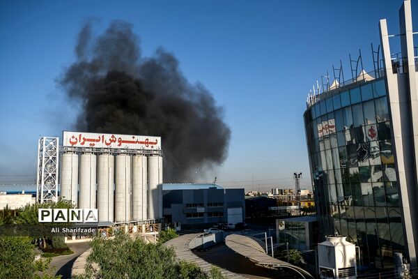 آتش سوزی در کارخانه  بهنوش