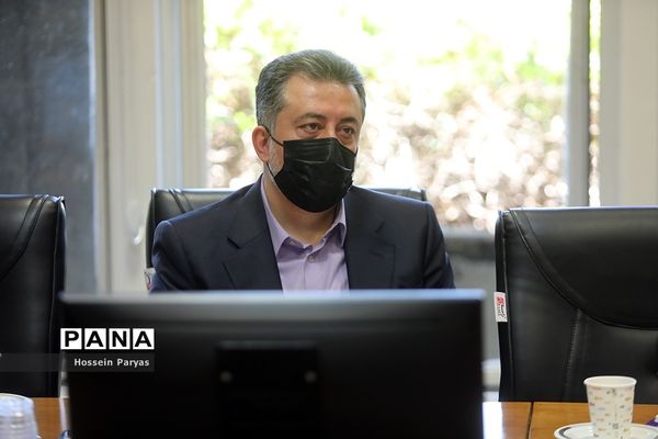 نشست هیات امنای سازمان دانش‌آموزی