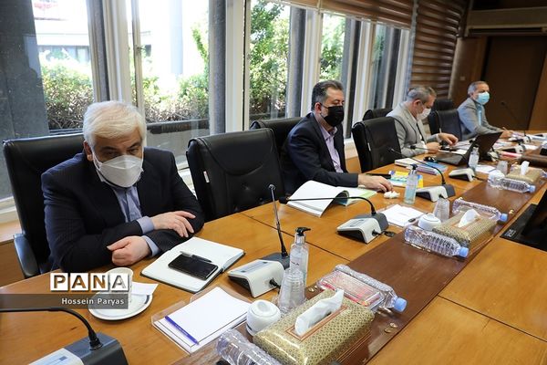 نشست هیات امنای سازمان دانش‌آموزی