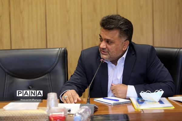 نشست هیات امنای سازمان دانش‌آموزی