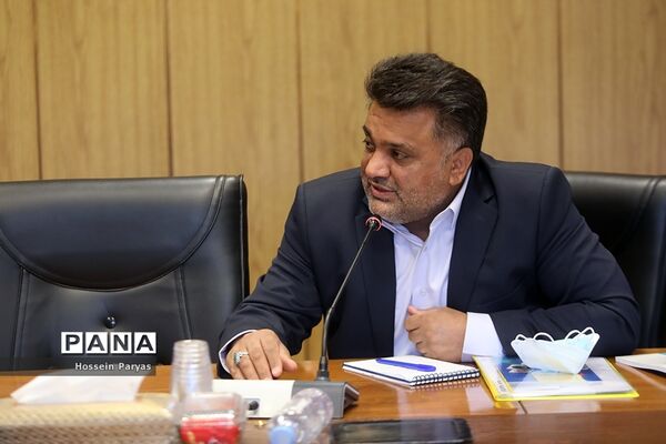 نشست هیات امنای سازمان دانش‌آموزی