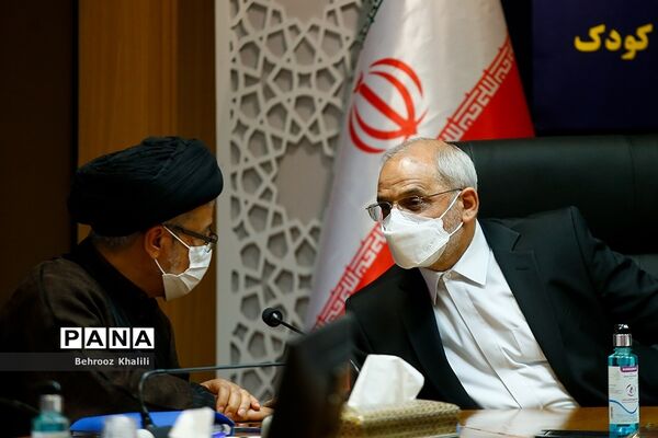 نشست هیات امنای سازمان تعلیم و تربیت کودک