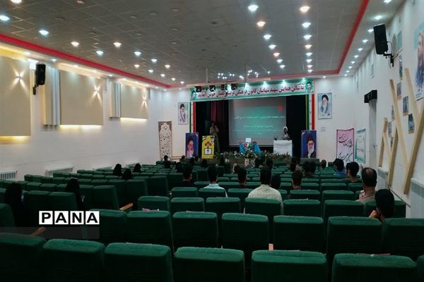 مراسم جشن سیاسی رای اولی‌های 1400 کاشمر