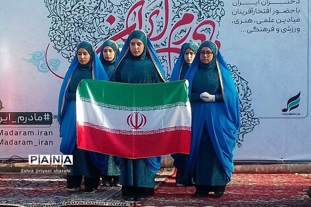 دورهمی انتخاباتی دختران ایران در خاورشهر