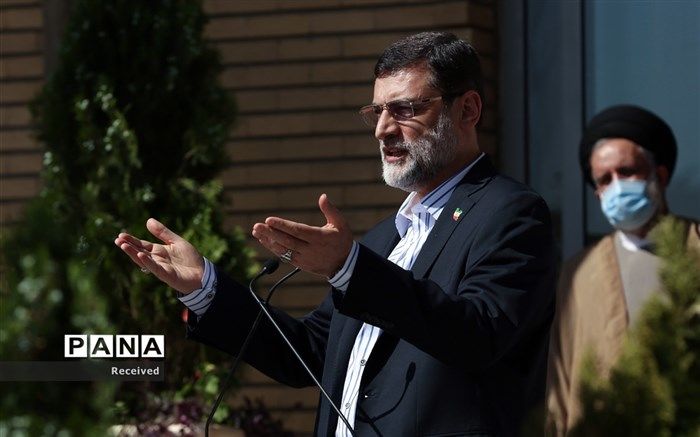 قاضی‌زاده هاشمی: مدیریت فرهنگ باید به اتحادیه‌ها و اصناف واگذار شود