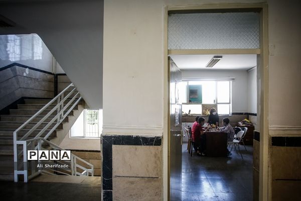 بازدید خبرنگاران از مرکز نگهداری کودکان کار یاسر