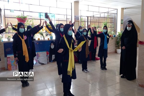 بازدید از مدارس مجری طرح کانون‌های یاریگران زندگی در شهرستان رباط کریم