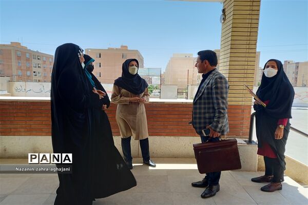 بازدید از مدارس مجری طرح کانون‌های یاریگران زندگی در شهرستان رباط کریم
