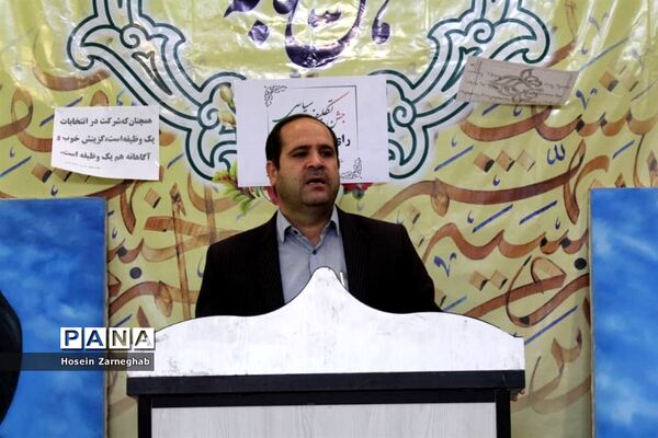 برگزاری جشن تکلیف سیاسی برای دانش آموزان رای اولی