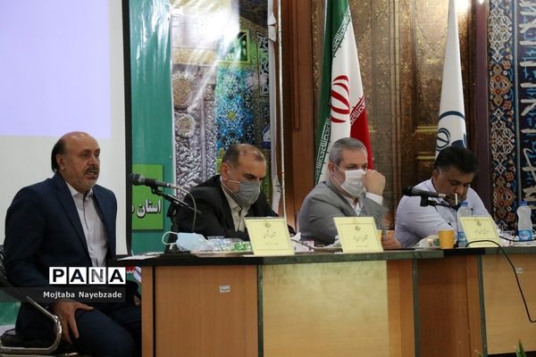 نشست قطبی تبیین بازمهندسی تشکیلات پیشتازان سازمان دانش‌آموزی  در مشهد