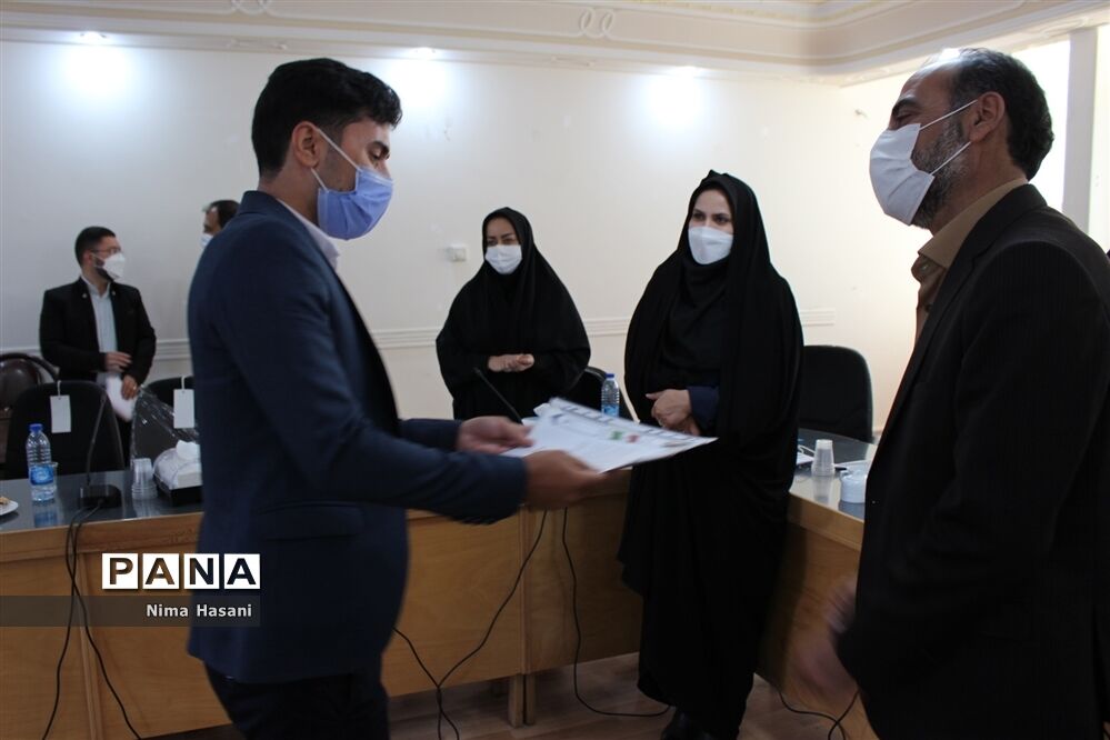 جلسه هماهنگی  مسئولان پیشتازان نواحی و مناطق 14 گانه استان زنجان