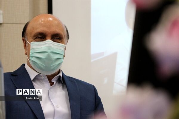نشست تبیین بازمهندسی تشکیلات پیشتازان سازمان دانش‌آموزی در شیراز
