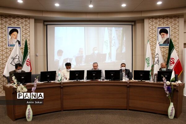 نشست تبیین بازمهندسی تشکیلات پیشتازان سازمان دانش‌آموزی در شیراز