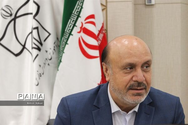 نشست تبیین بازمهندسی تشکیلات پیشتازان سازمان دانش‌آموزی در شیراز