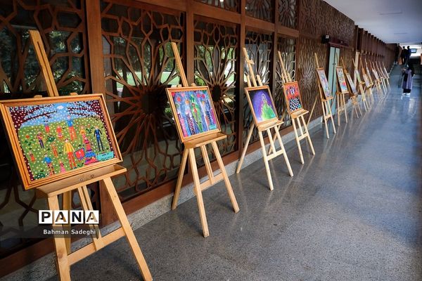 اختتامیه جشنواره و پویش مدافعان و سفیران سلامت