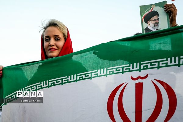 جشن پیروزی ابراهیم رئیسی در انتخابات ریاست جمهوری_1