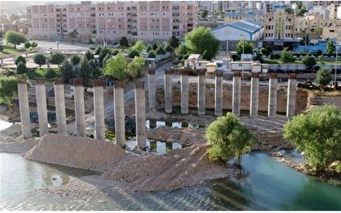 ساخت پل چهارم رودخانه بشار در شهر یاسوج به زودی به بهره‌برداری می رسد