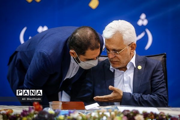 نشست خبری اعضای لیست شورای وحدت