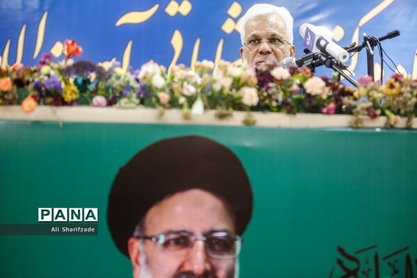 نشست خبری اعضای لیست شورای وحدت