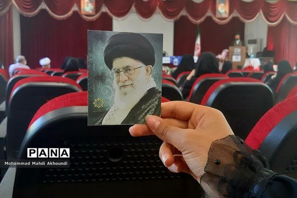 همایش جشن تکلیف سیاسی دختران رای اولی در پردیس