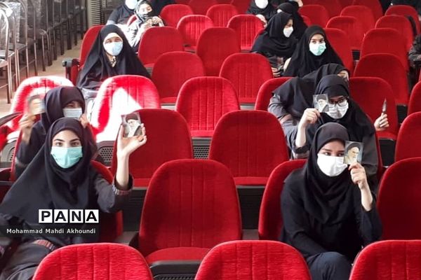 همایش جشن تکلیف سیاسی دختران رای اولی در پردیس