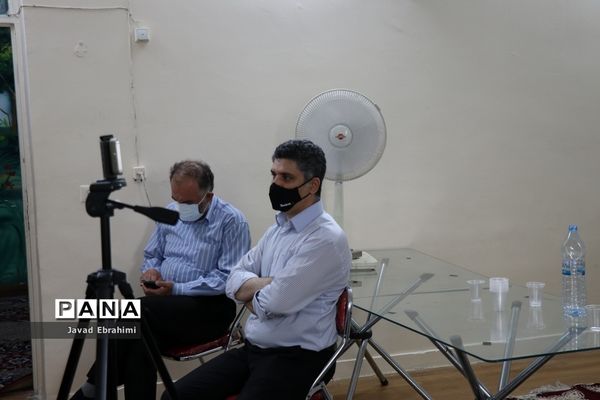 مناظره دانش‌آموزی رای اولی ها در مشهد