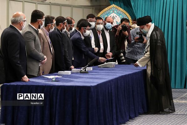 حضور رهبر معظم انقلاب  در سیزدهمین دوره انتخابات ریاست جمهوری