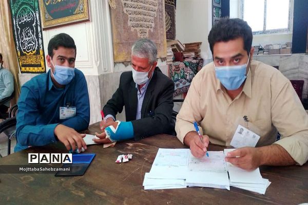 حضور  پرشور مردم در پای صندوق های رای شهرستان کاشمر