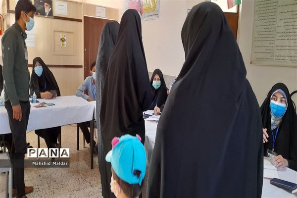 حضور حماسه ساز مردم سرایان در پای صندوق های رأی