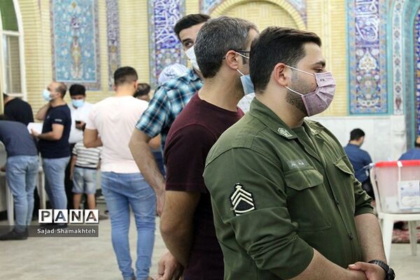مشارکت و حضور مردم اهواز در انتخابات 1400-2