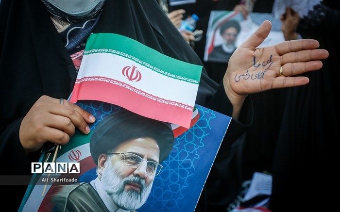 ستاد رییسی: ستادهای مردمی از اعلام پیروزی پیش از اعلام رسمی خودداری کنند