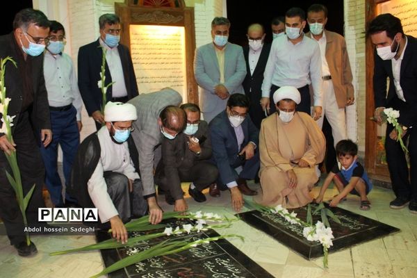 غبارروبی گلزار شهدای بوشهر