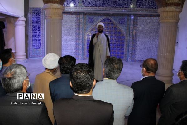 غبارروبی گلزار شهدای بوشهر