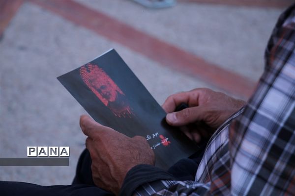 کاروان شادی با هدف شور انتخاباتی رای اولی‌ها