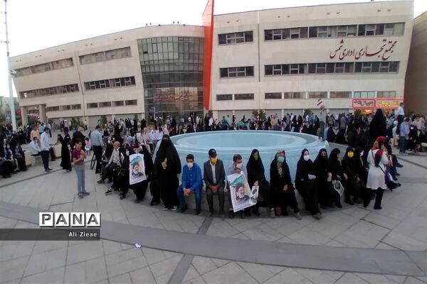 جشن مردم مشهد برای پیروزی رئیس جمهوری منتخب