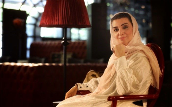 نمایش «لاموزیکا» را به صحنه می‌برد